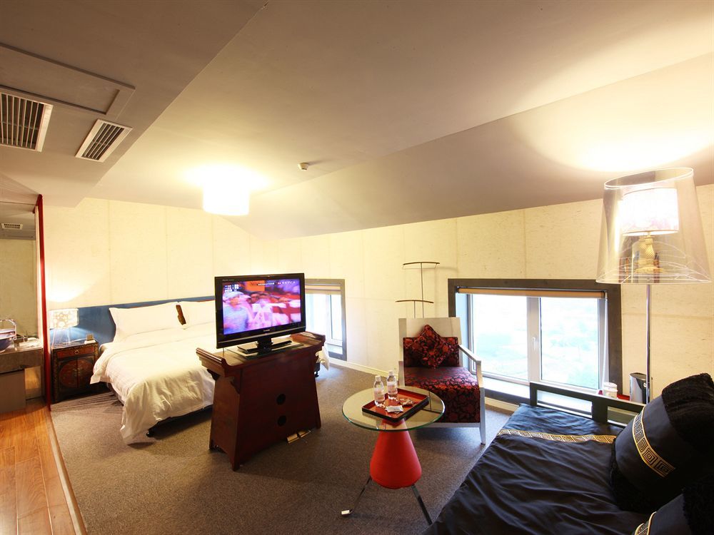 China Community Art Habitat Hotel Qingdao Eksteriør billede